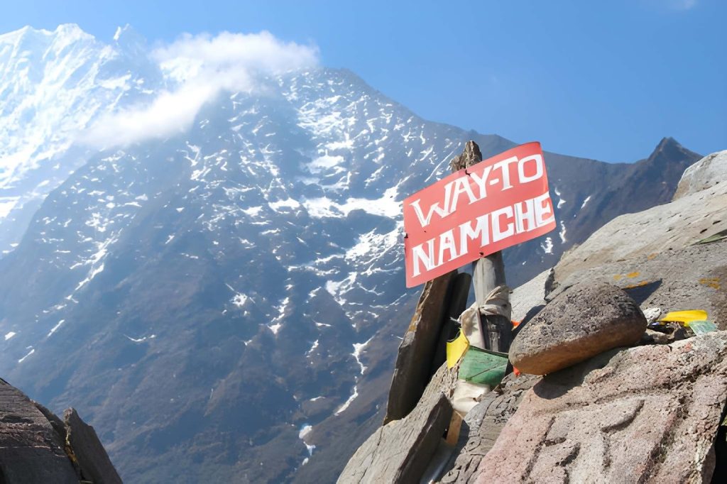 everest-base-camp-trek-to-namche